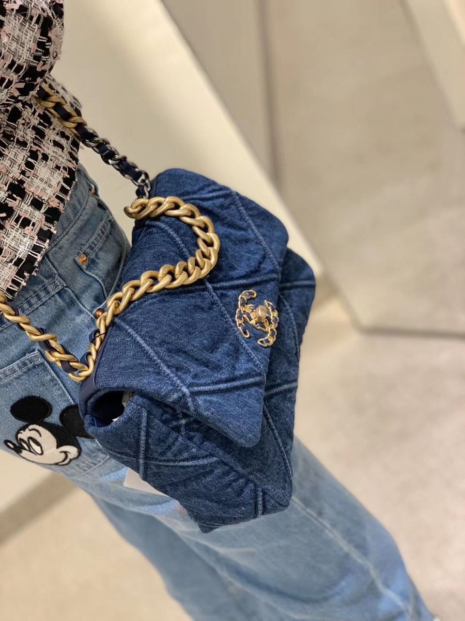 Chanel 19 Handbag Denim Blue For Women GlamIap Bag, Shoulder And Crossbody Bags 10.1in/26cm AS1160 B02876 N6832