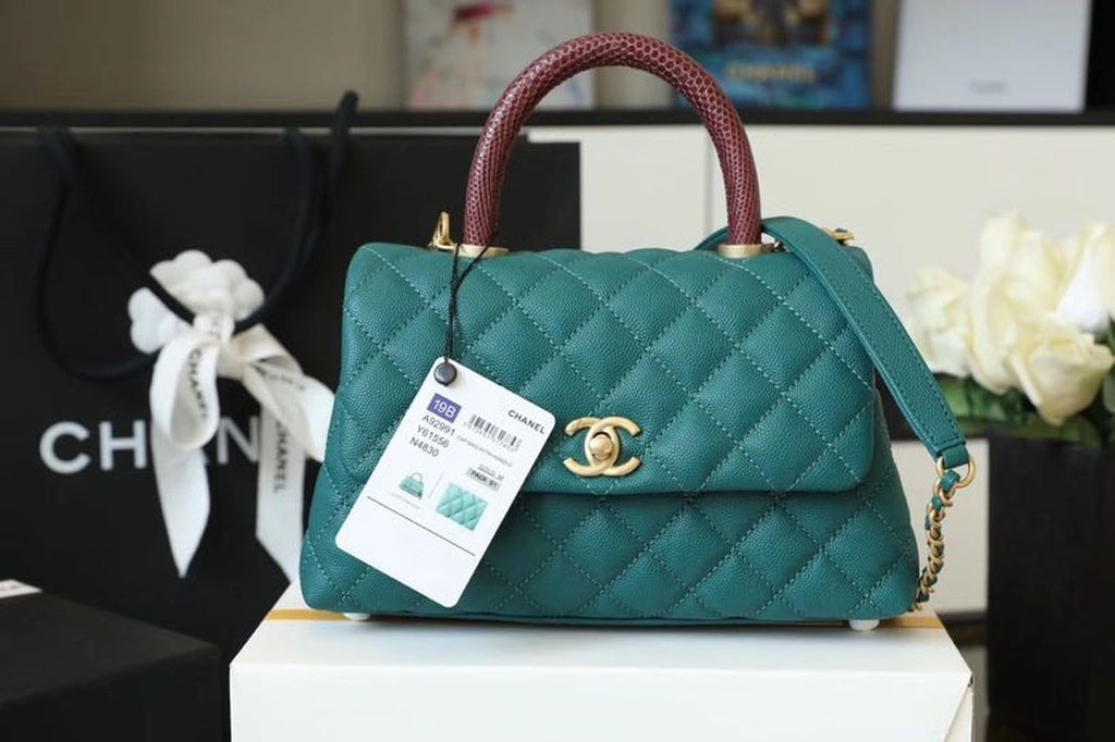 ChanelMeGLAMIum GlamIap Bag With Top Handle Teal For Women, WomenÃ¢â‚¬â„¢s Handbags, Shoulder And Crossbody Bags 9in/23cm A92990