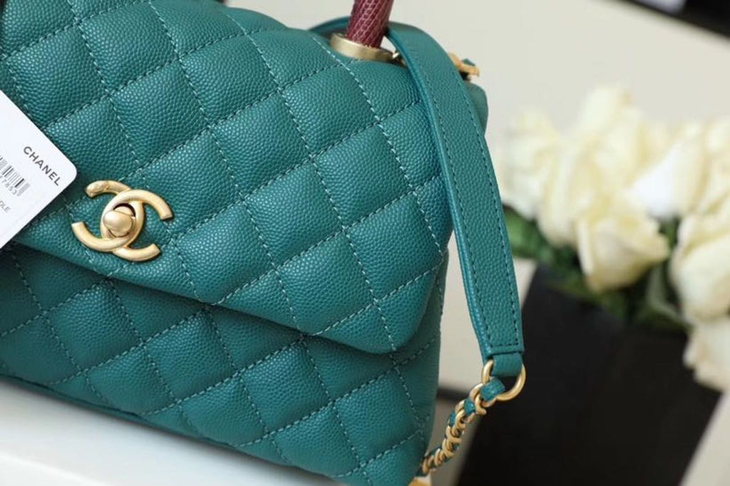 ChanelMeGLAMIum GlamIap Bag With Top Handle Teal For Women, WomenÃ¢â‚¬â„¢s Handbags, Shoulder And Crossbody Bags 9in/23cm A92990