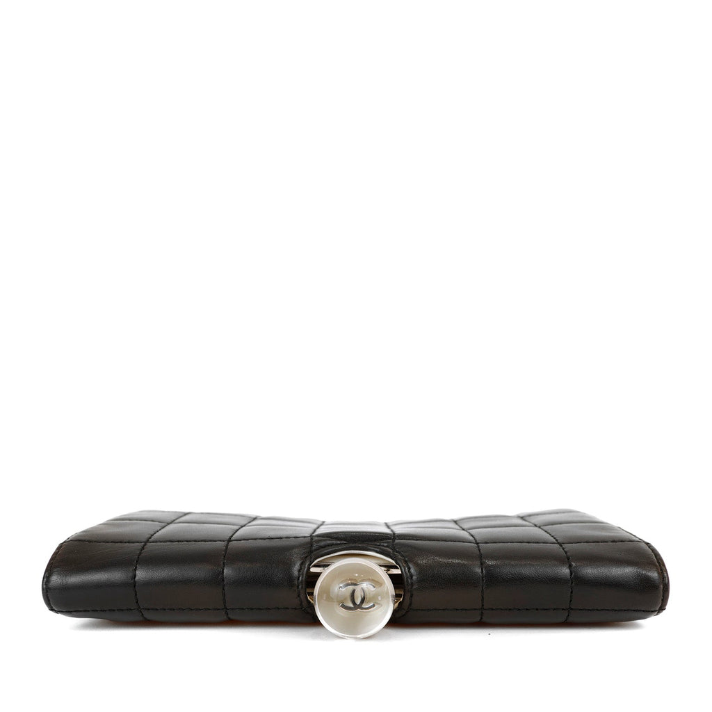Chanel Black and White Lambskin Square Stitched Clutch with Lucite Knob