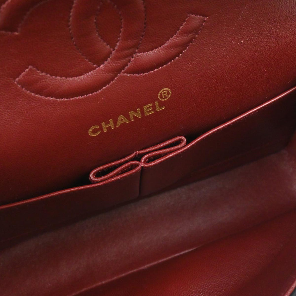 Chanel 1991-1994 Black Lambskin Chevron Medium Classic Double Flap Shoulder Bag