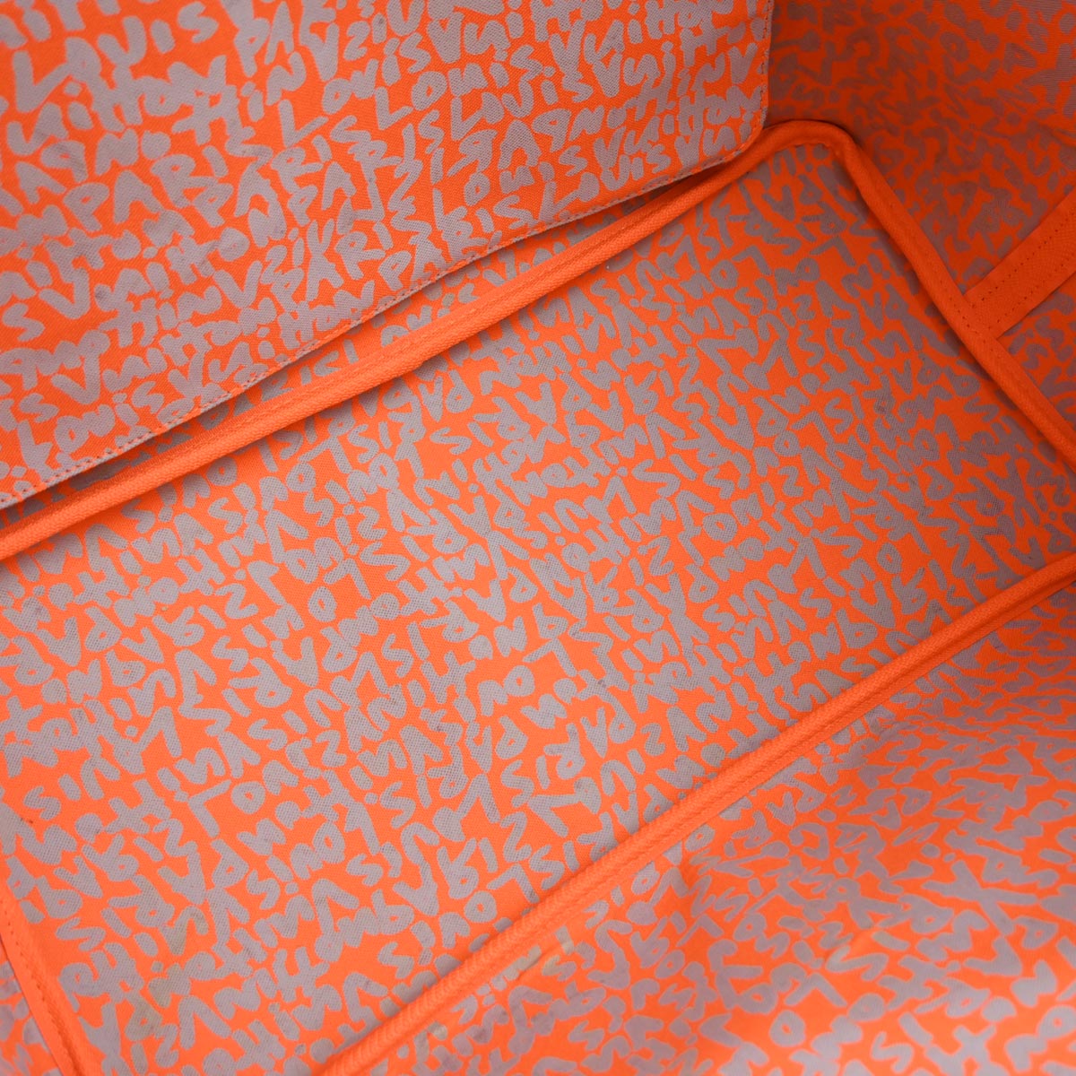 Louis Vuitton 2009 Orange Monogram Neverfull GM Tote Bag M93702