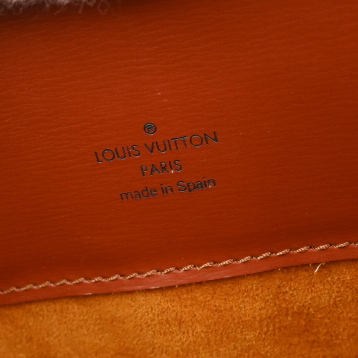 Louis Vuitton 1998 Brown Epi Cluny Shoulder Bag M52253
