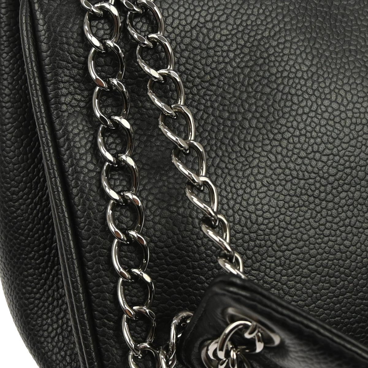 Chanel 2003-2004 Black Caviar Skin Accordion Flap Handbag