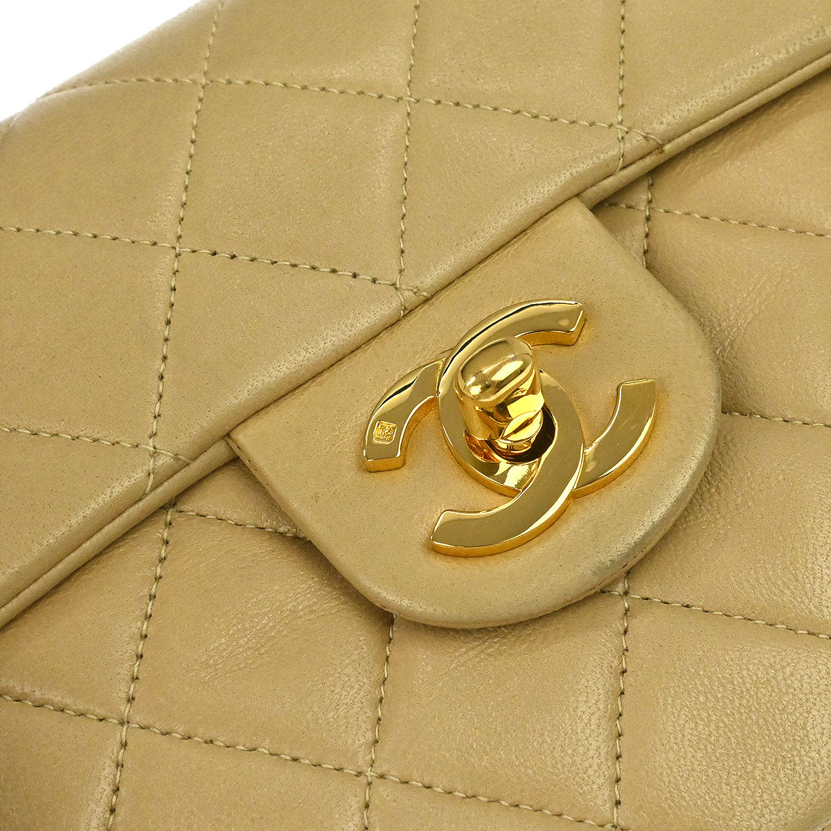 Chanel 1991-1994 Beige Lambskin Mini Classic Square Flap Shoulder Bag 17