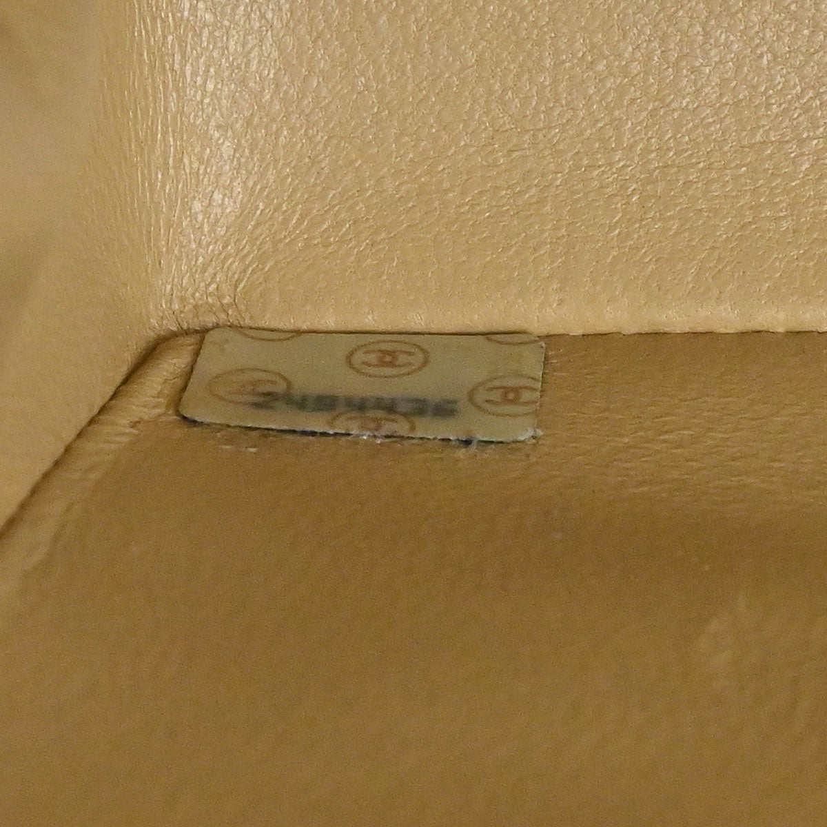 Chanel 1991-1994 Beige Lambskin Mini Classic Square Flap Shoulder Bag 17