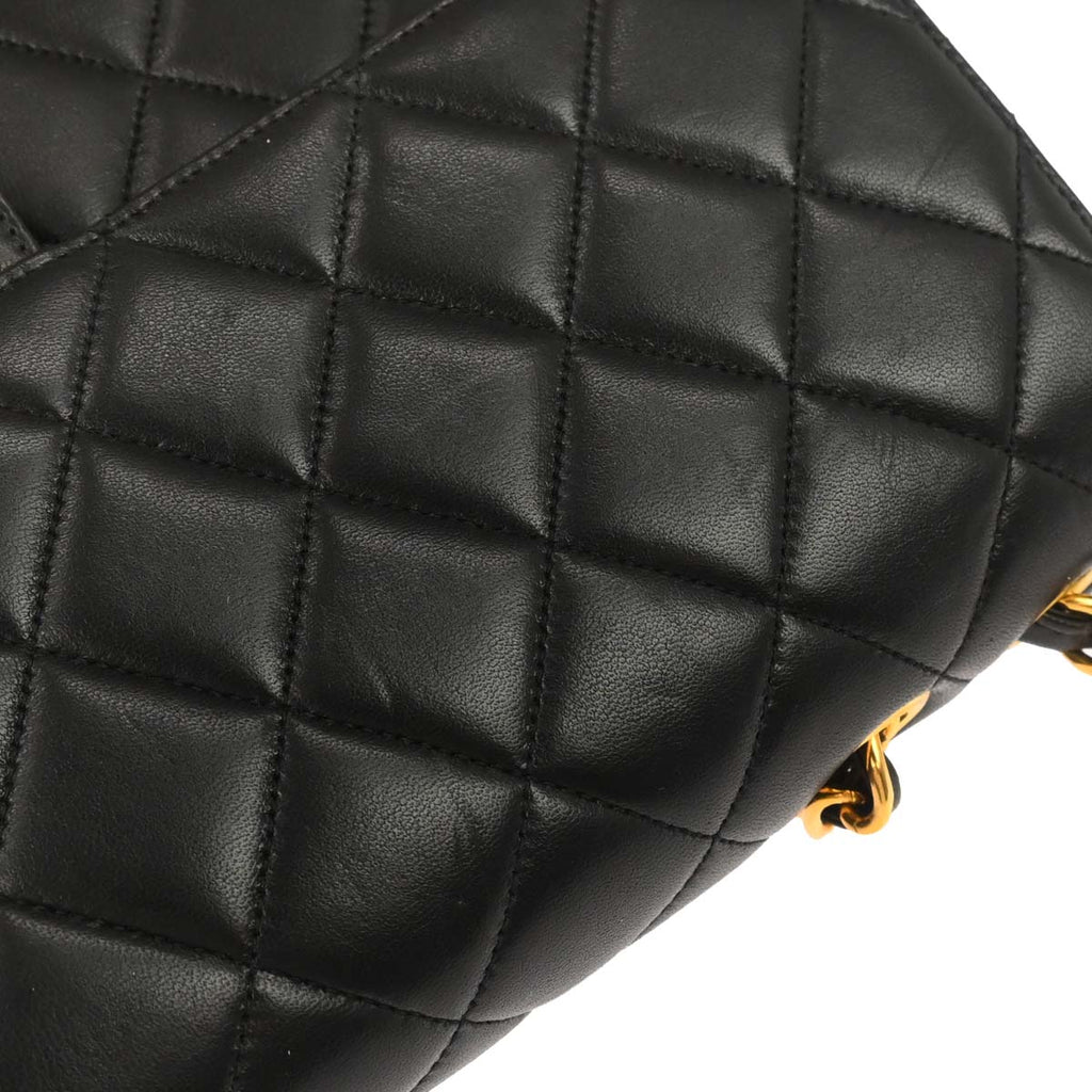 Chanel 1996-1997 Black Lambskin Jumbo Classic Flap Shoulder Bag