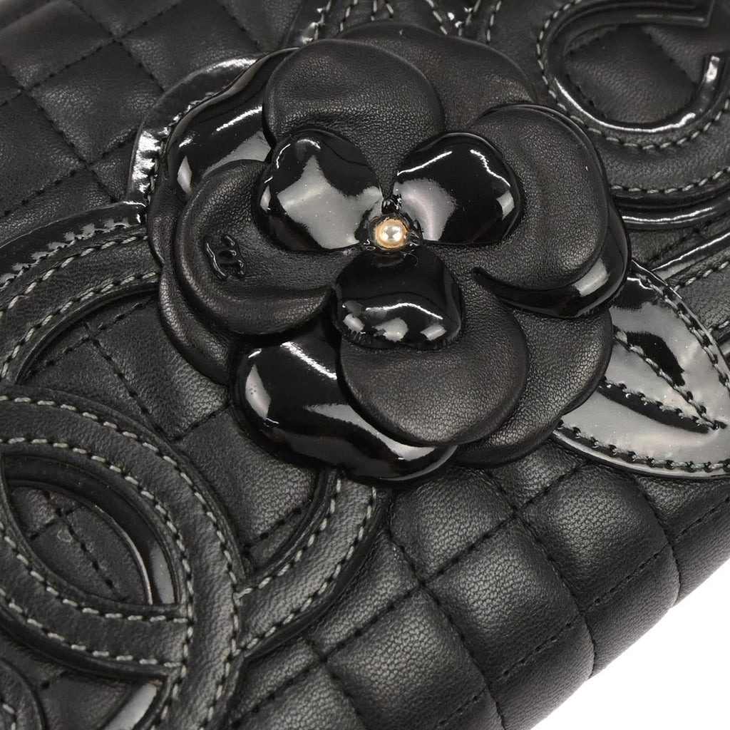 Chanel 2005-2006 Black Lambskin Choco Bar Camellia No.5 CC Clover Handbag