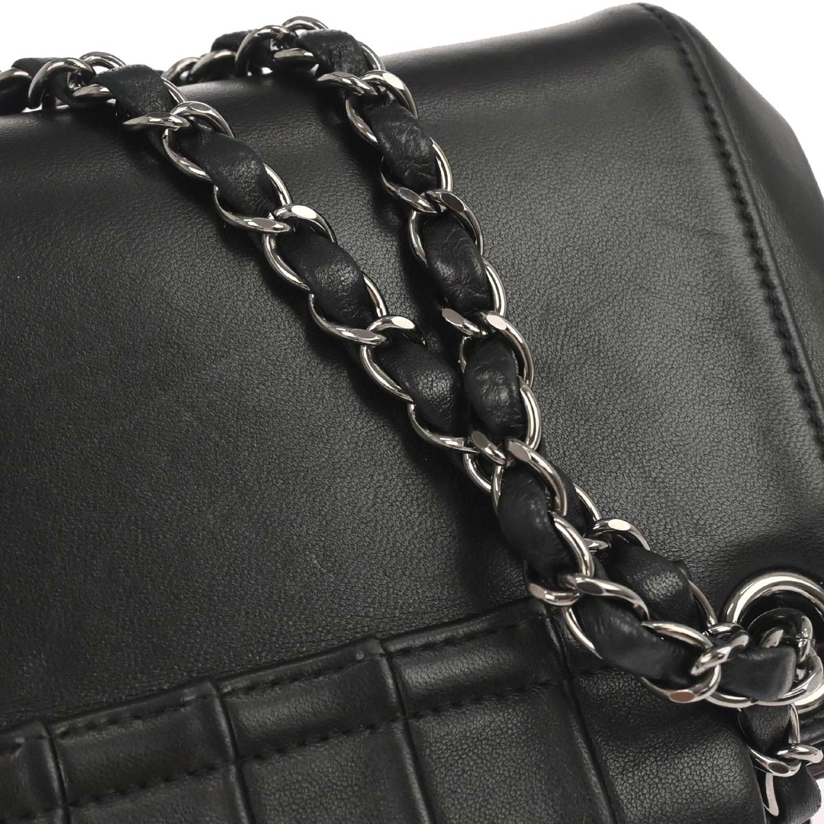 Chanel 2002-2003 Black Lambskin Mademoiselle Handbag