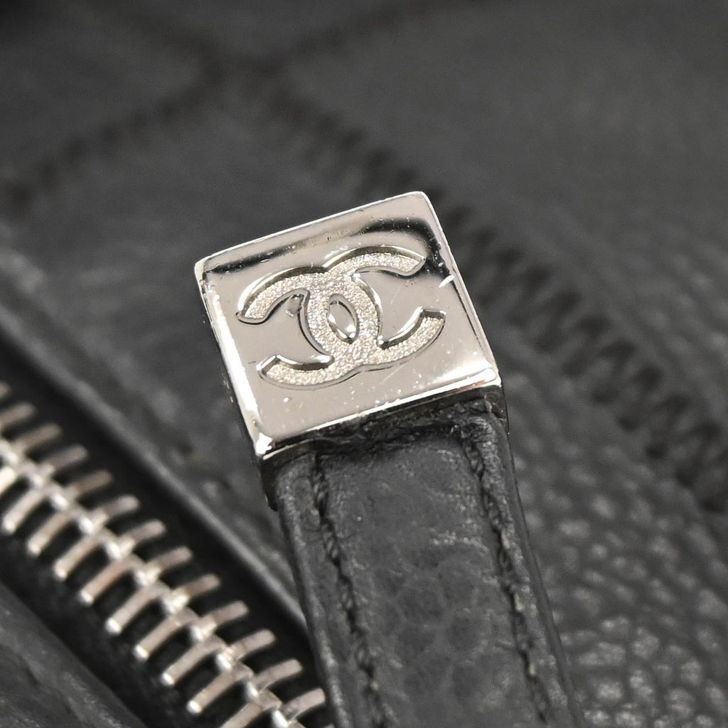 Chanel 2003-2004 Black Caviar Skin Choco Bar Handbag