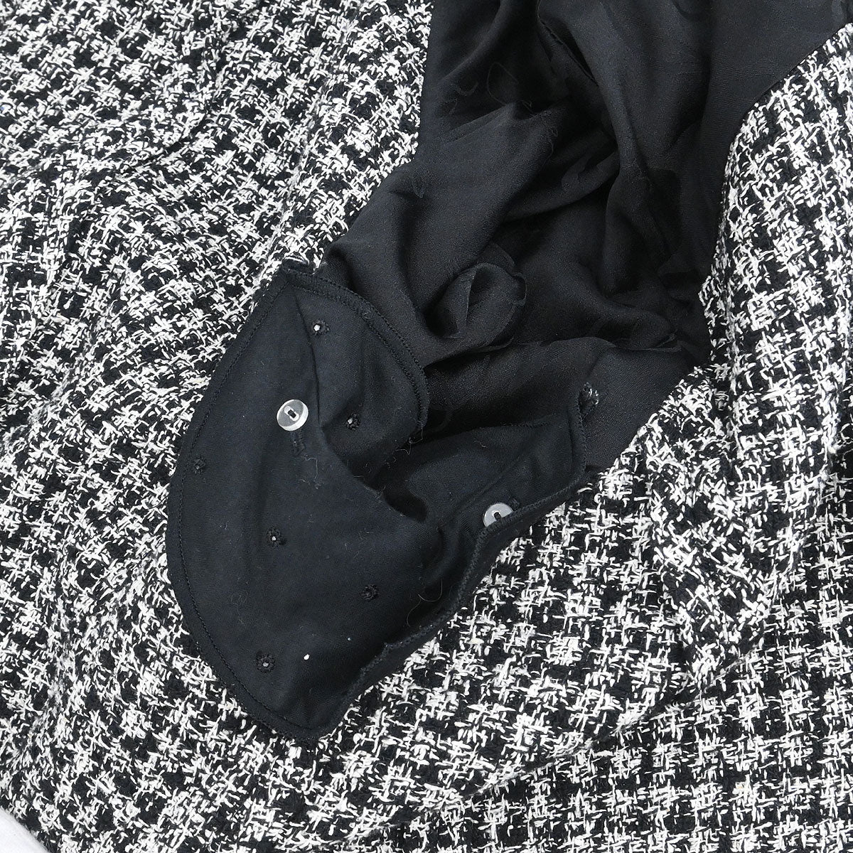 Chanel 2009 Single Breasted Jacket Tweed Black #42