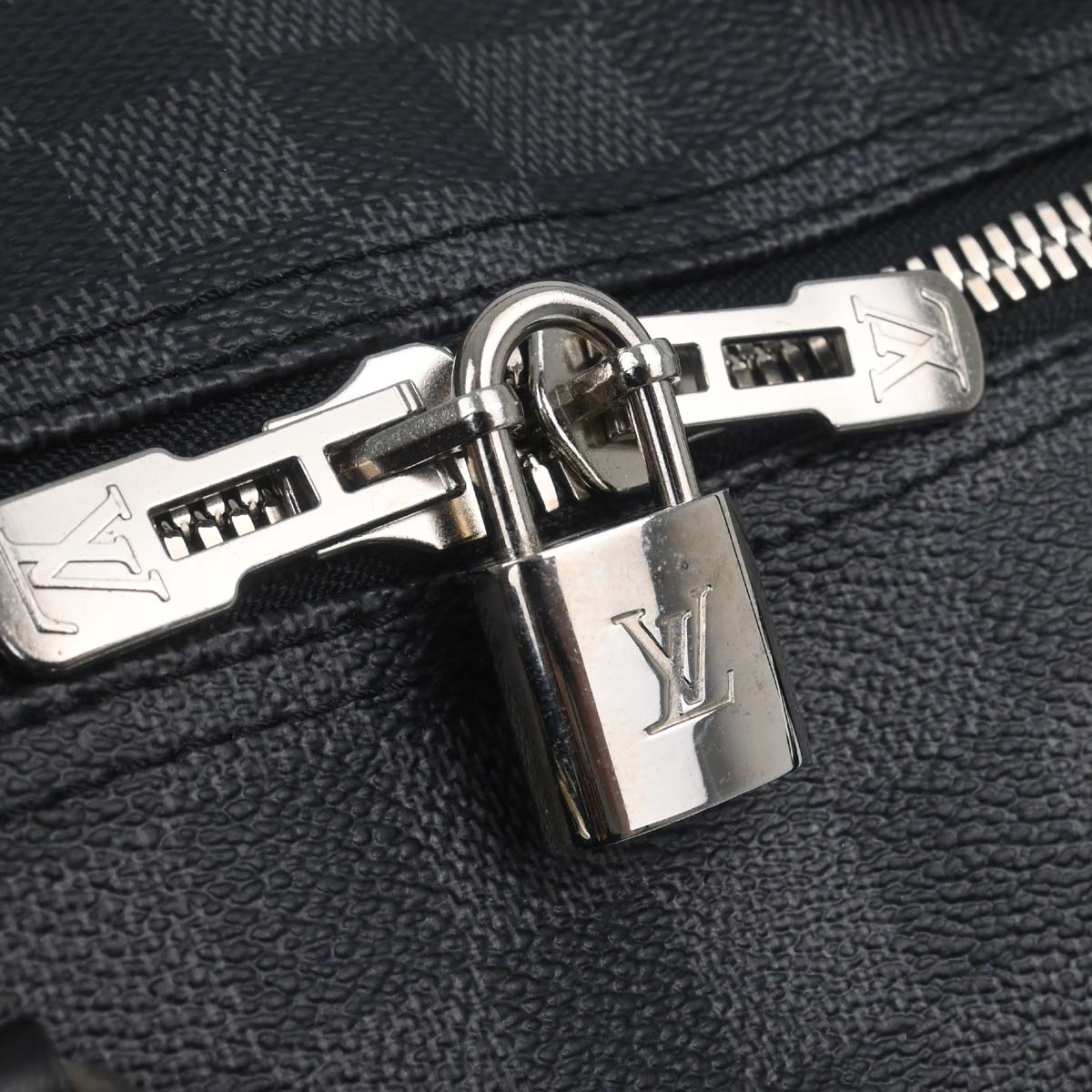 Louis Vuitton Damier Graphite Keepall Bandouliere 55 Duffle N41413