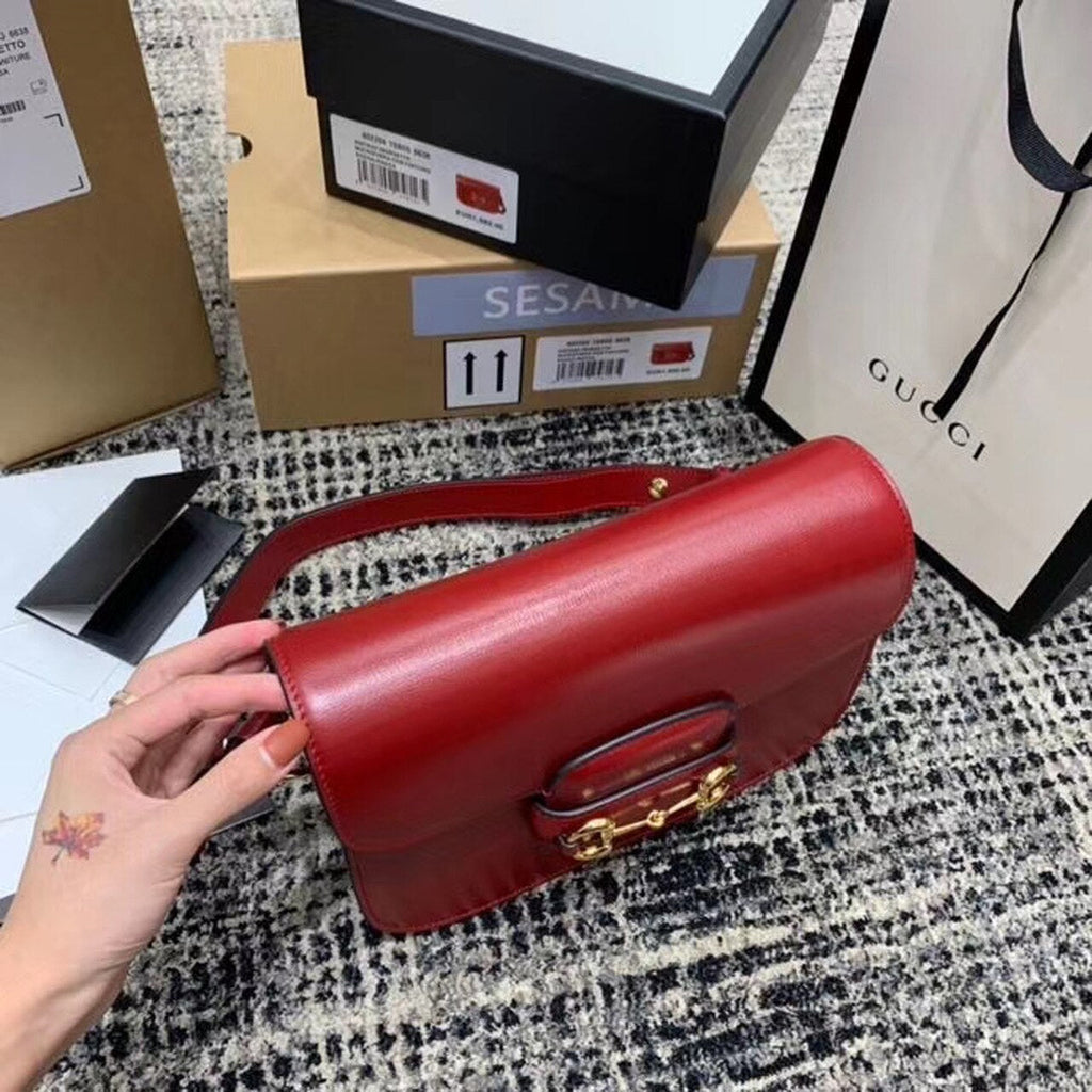 Gucci Horsebit 1955 Shoulder Bag Red Textured With A Vintage Effect For Women 9.8in/25cm Gucci ‎602204 1DB0G 6638