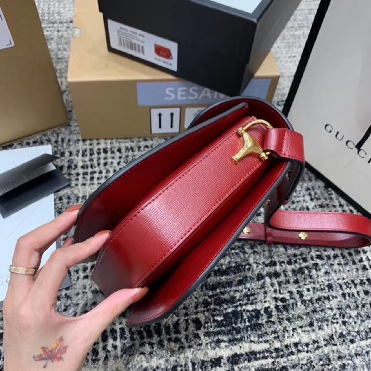 Gucci Horsebit 1955 Shoulder Bag Red Textured With A Vintage Effect For Women 9.8in/25cm Gucci ‎602204 1DB0G 6638