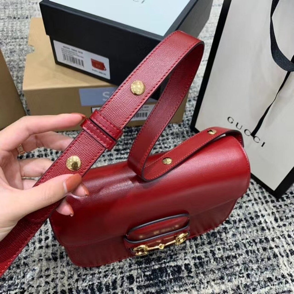 Horsebit 1955 Shoulder Bag Red Textured With A Vintage Effect For Women 9.8in/25cm Ã¢â‚¬Å½602204 1DB0G 6638