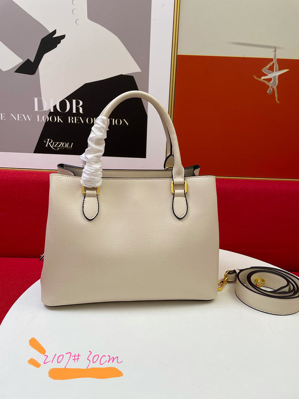 Barnes-Bags - Prada Bags - 832