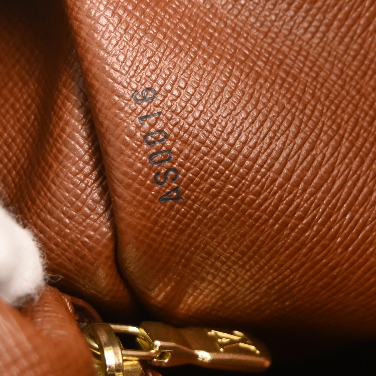 Louis Vuitton 2006 Monogram Boulogne 30 Shoulder Bag M51265