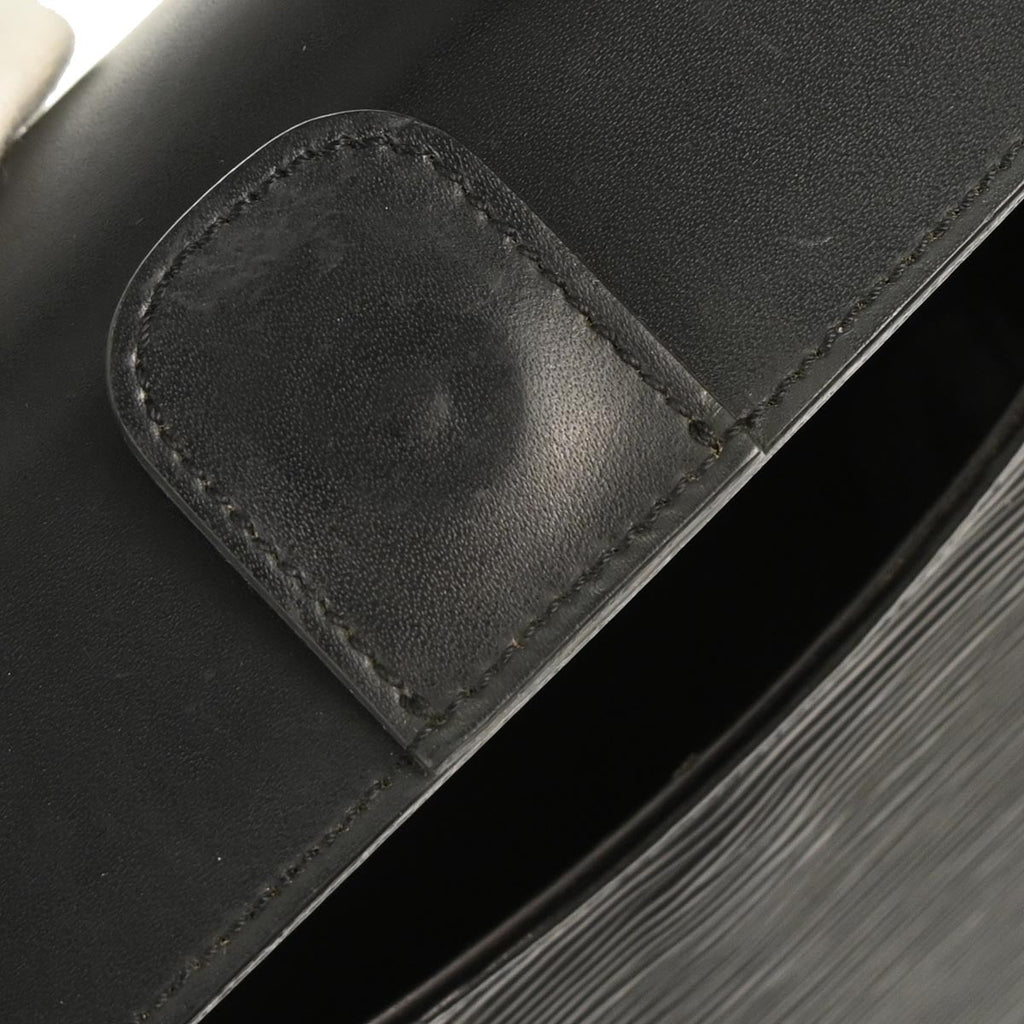 Louis Vuitton 1999 Black Epi Verseau Shoulder Bag M52812
