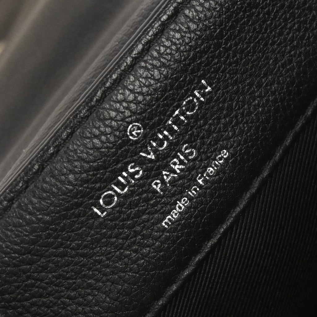 Louis Vuitton 2015 Black Cartable Lockme II 2way Shoulder Handbag M50250
