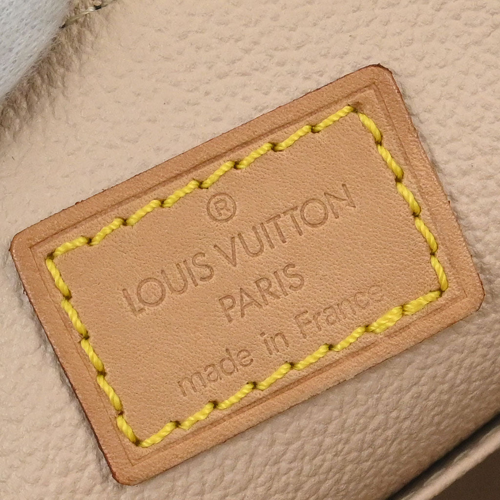 Louis Vuitton 2004 Monogram Trousse Demi Ronde Cosmetic Pouch M47520