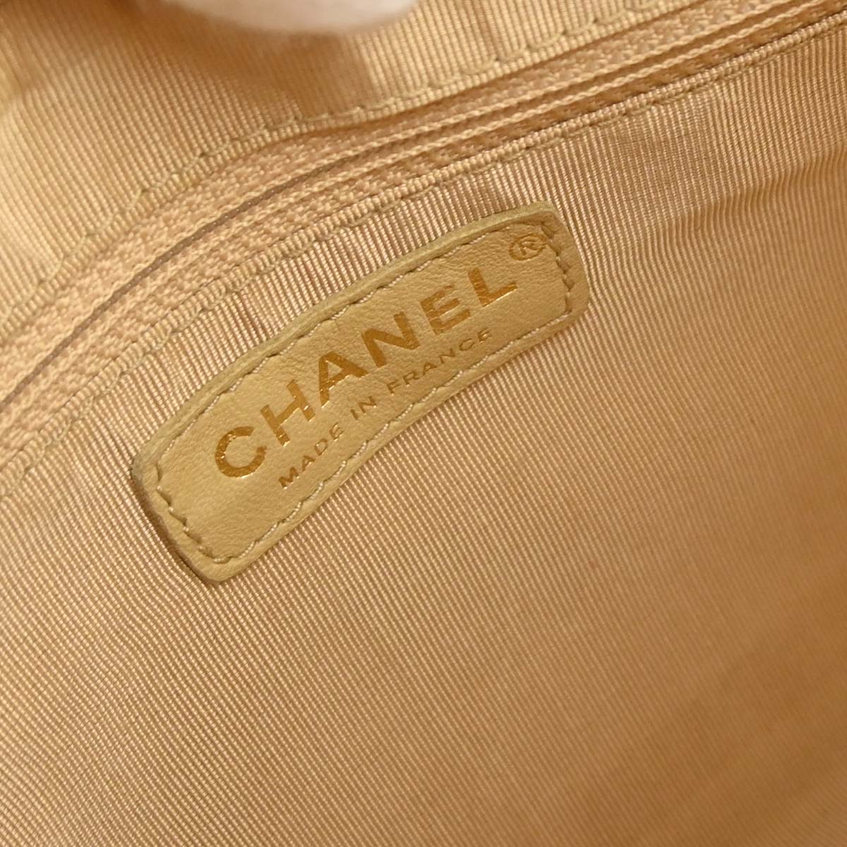 Chanel 2002-2003 Salmon Pink Caviar Skin Shoulder Bag