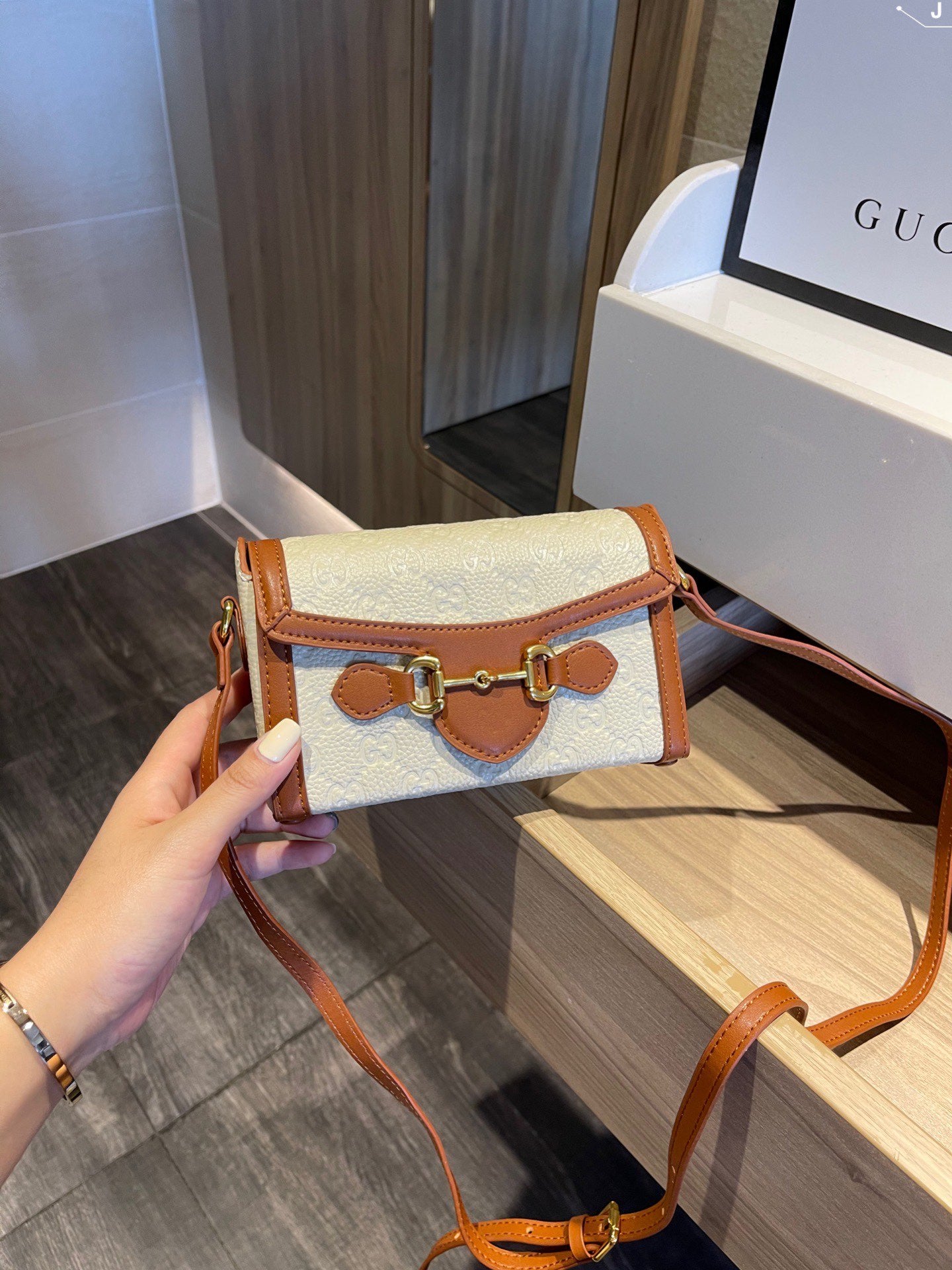 LB - New 1:1 rep  Bags Gucci 330