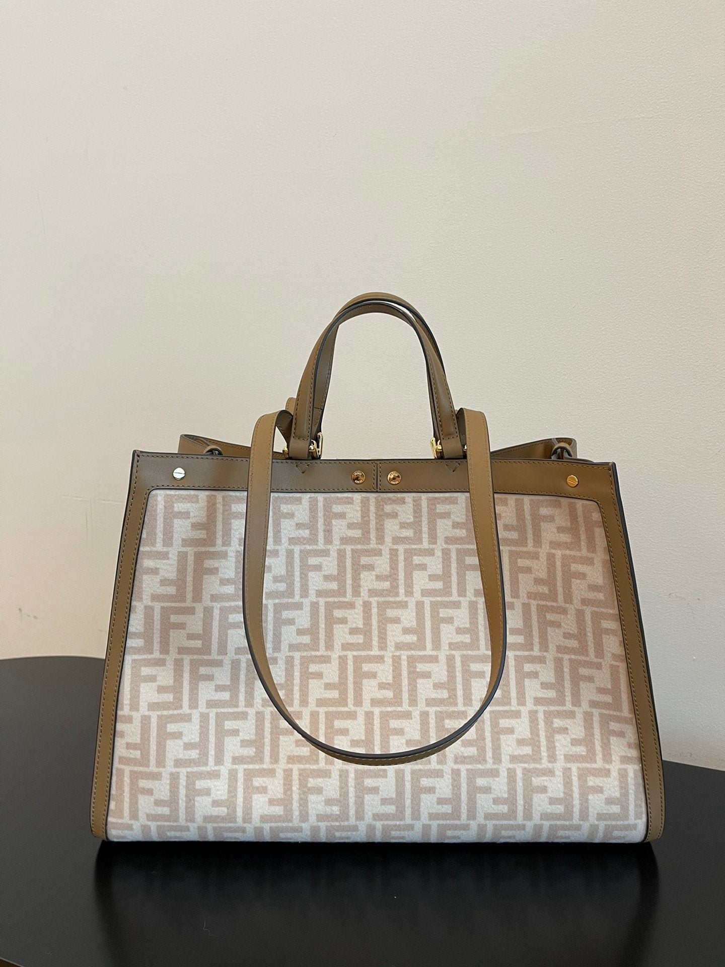 Peekaboo X-tote Bag Beige Canvas For Women, Women’s Handbags, Shoulder Bags 16.1in/41cm FF 8BH374