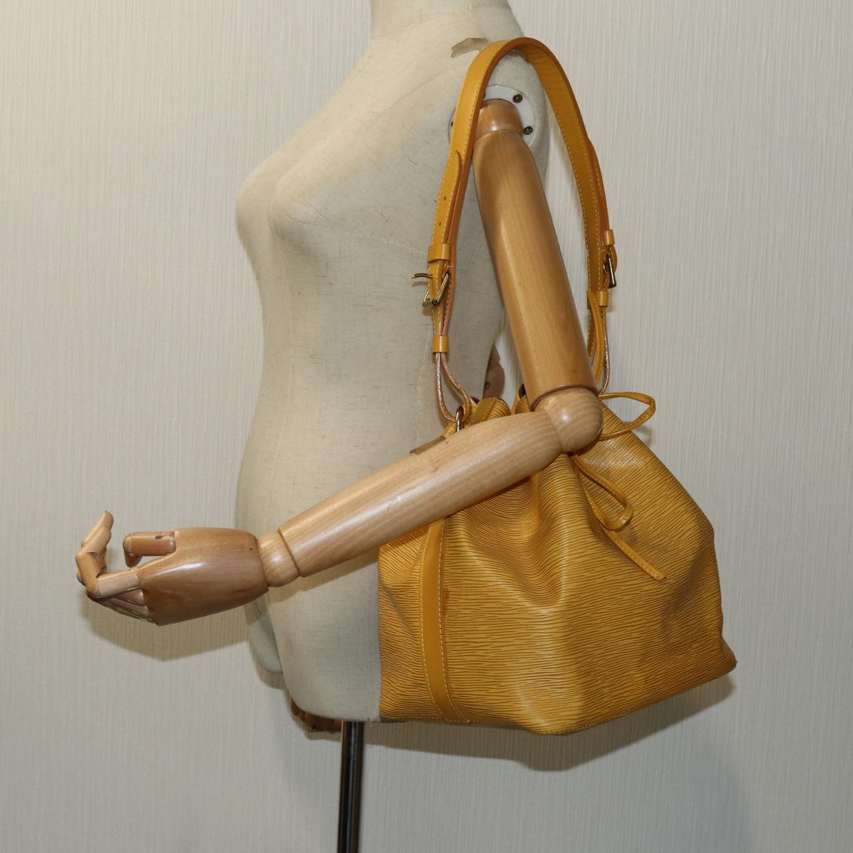 LOUIS VUITTON Petit Noe Shoulder Bag