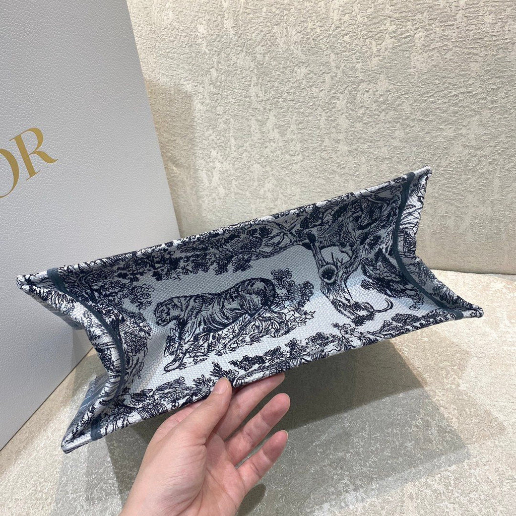 Dior MeDiorum Book Tote Blue Toile de Jouy Reverse Embroidery, Blue, For Women Women’s Handbags, Shoulder Bags, 36cm CD M1296ZRGO_M928