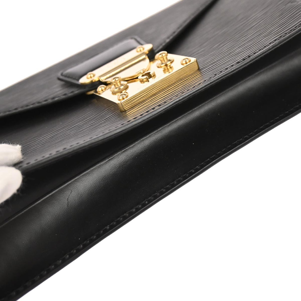 Louis Vuitton 2001 Black Epi Pochette Serie Dragonne Clutch Bag M52612