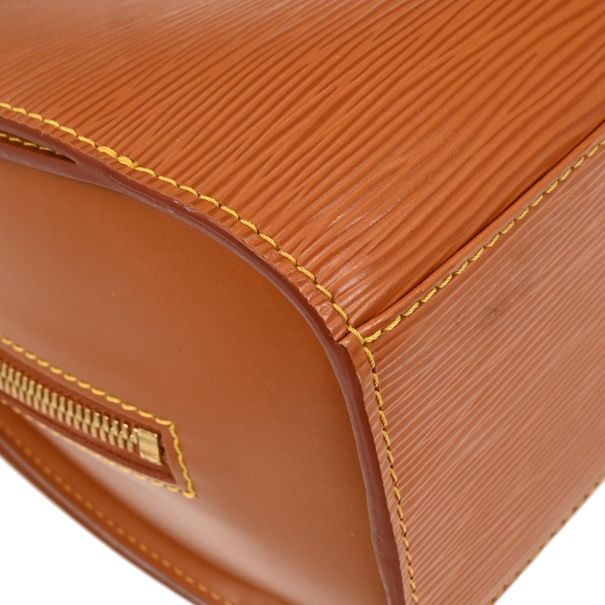 Louis Vuitton 1998 Brown Epi Pont Neuf Handbag M52058