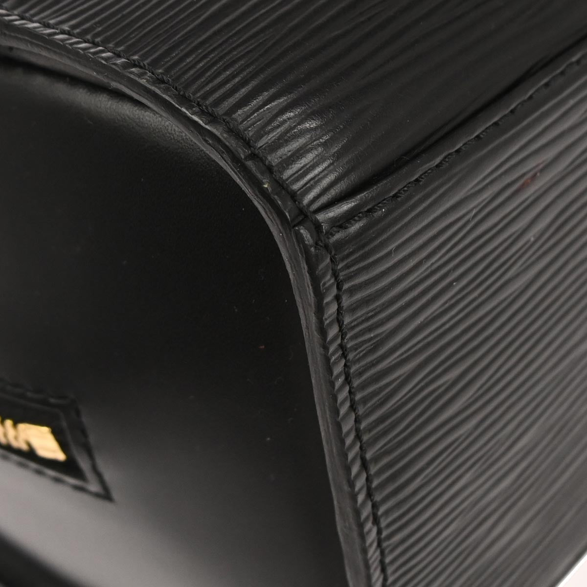 Louis Vuitton 1998 Black Epi Pont Neuf Handbag M52052