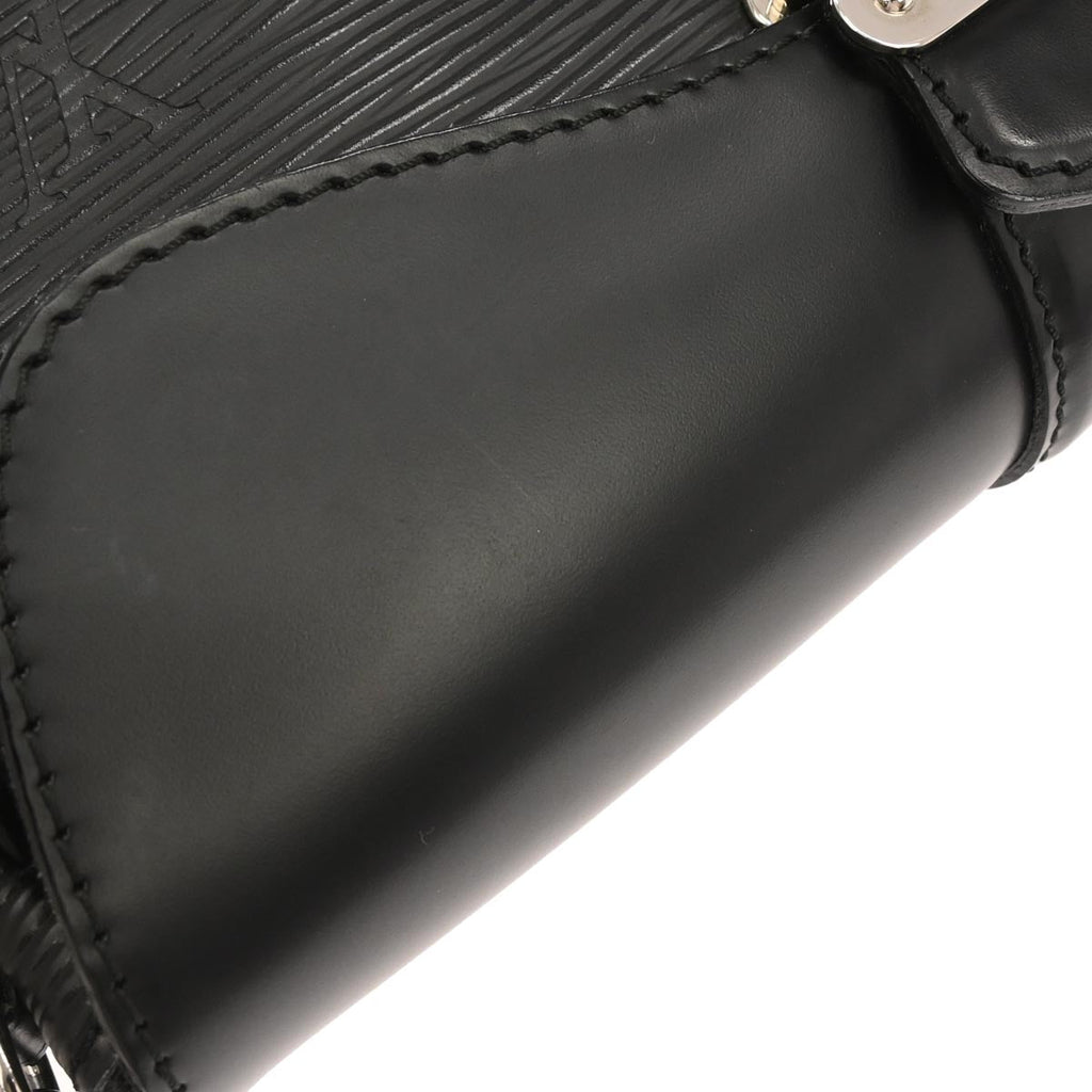 Louis Vuitton 2007 Black Epi Pochette Montaigne Handbag M59292