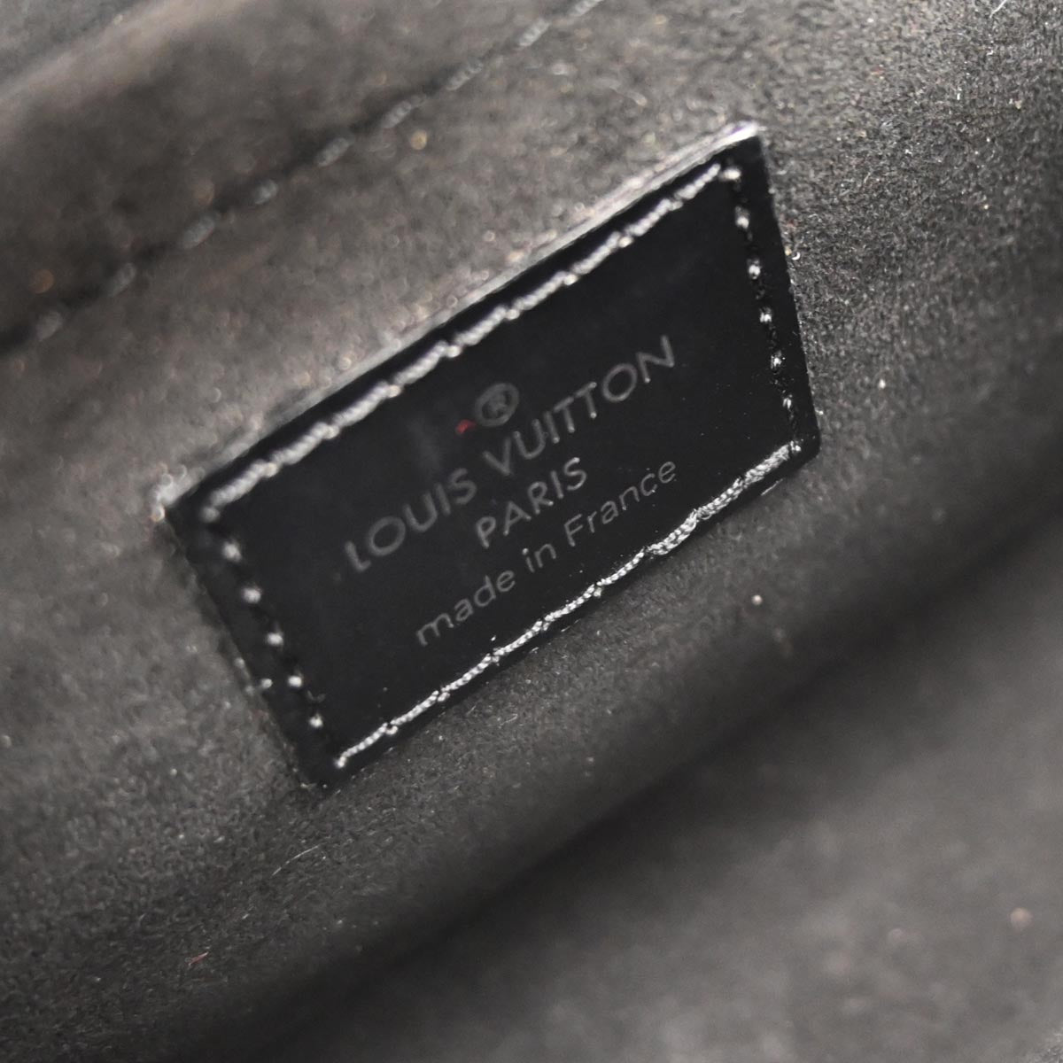 Louis Vuitton 2007 Black Epi Pochette Montaigne Handbag M59292