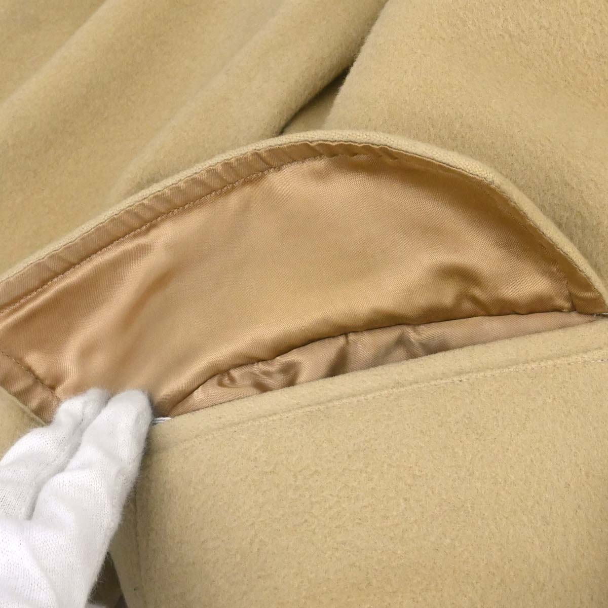 Burberrys Coat Beige #L