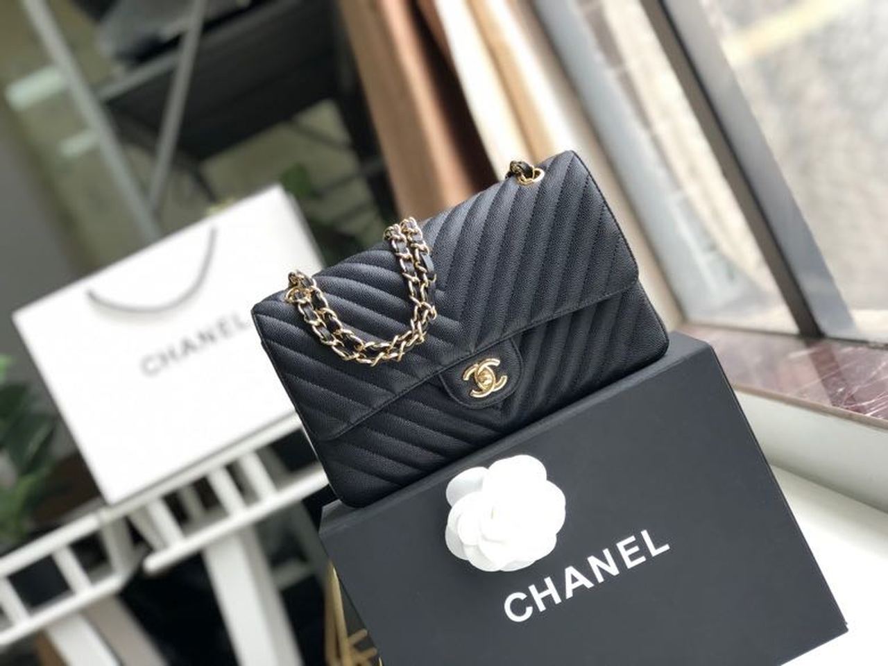 Chanel Chevron Classic Handbag Gold Toned Hardware Black For Women, WomenÃ¢â‚¬â„¢s Bags, Shoulder And Crossbody Bags 10.2in/26cm