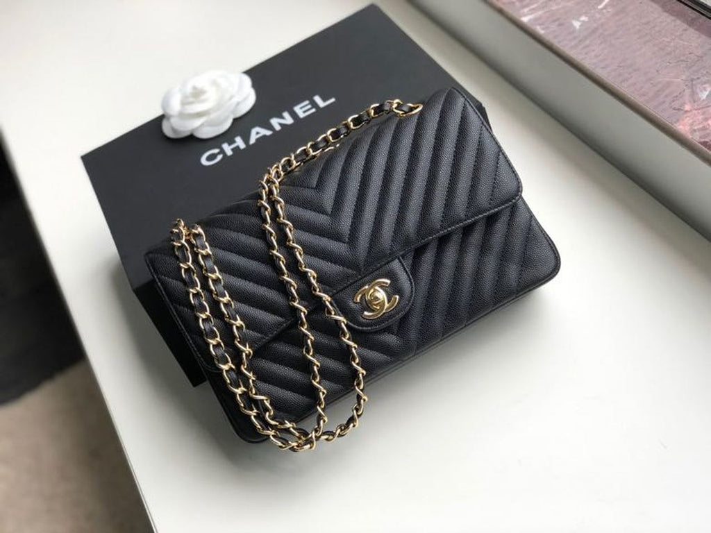 Chanel Chevron Classic Handbag Gold Toned Hardware Black For Women, WomenÃ¢â‚¬â„¢s Bags, Shoulder And Crossbody Bags 10.2in/26cm