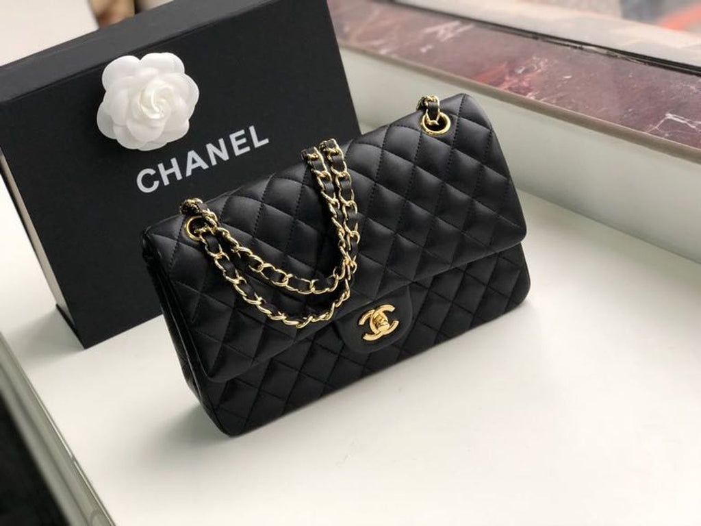 Chanel Classic Handbag Gold Toned Hardware BlackÃ‚Â For Women Bags, Shoulder And Crossbody Bags 10.2in/26cm A01112