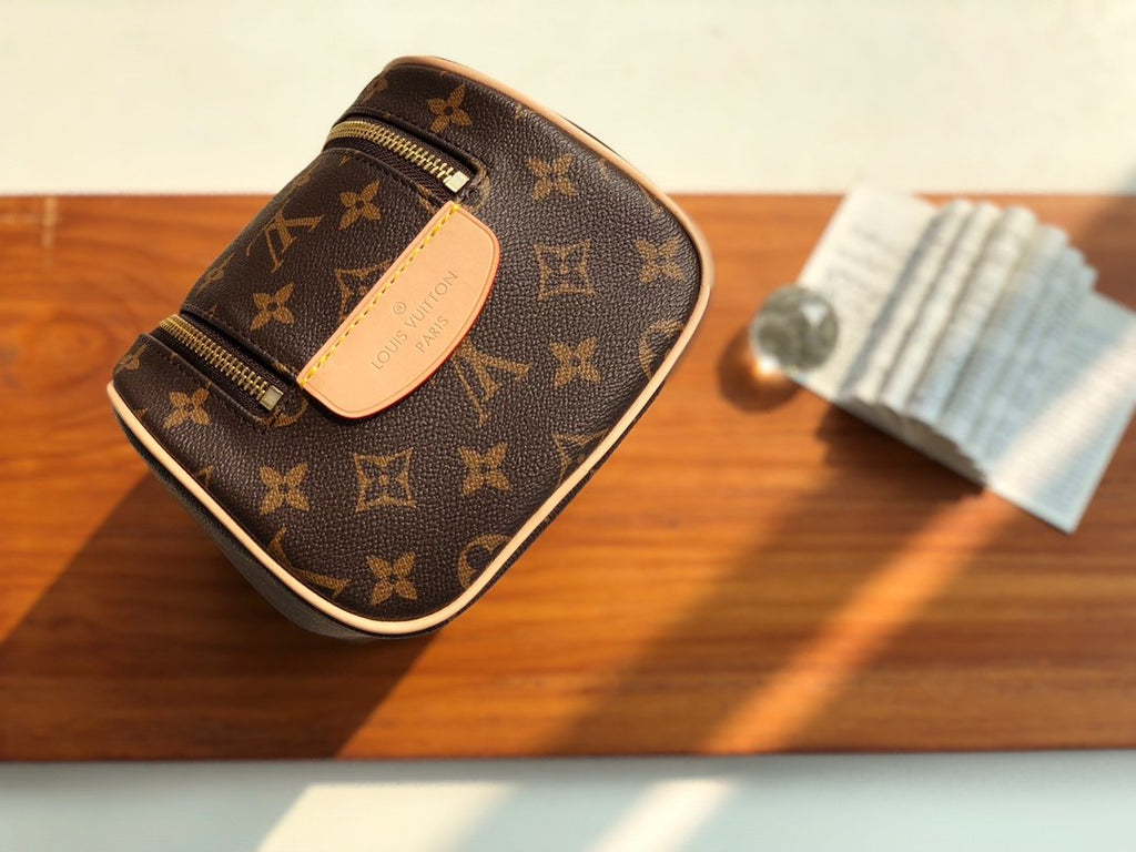 Elite Carryalls