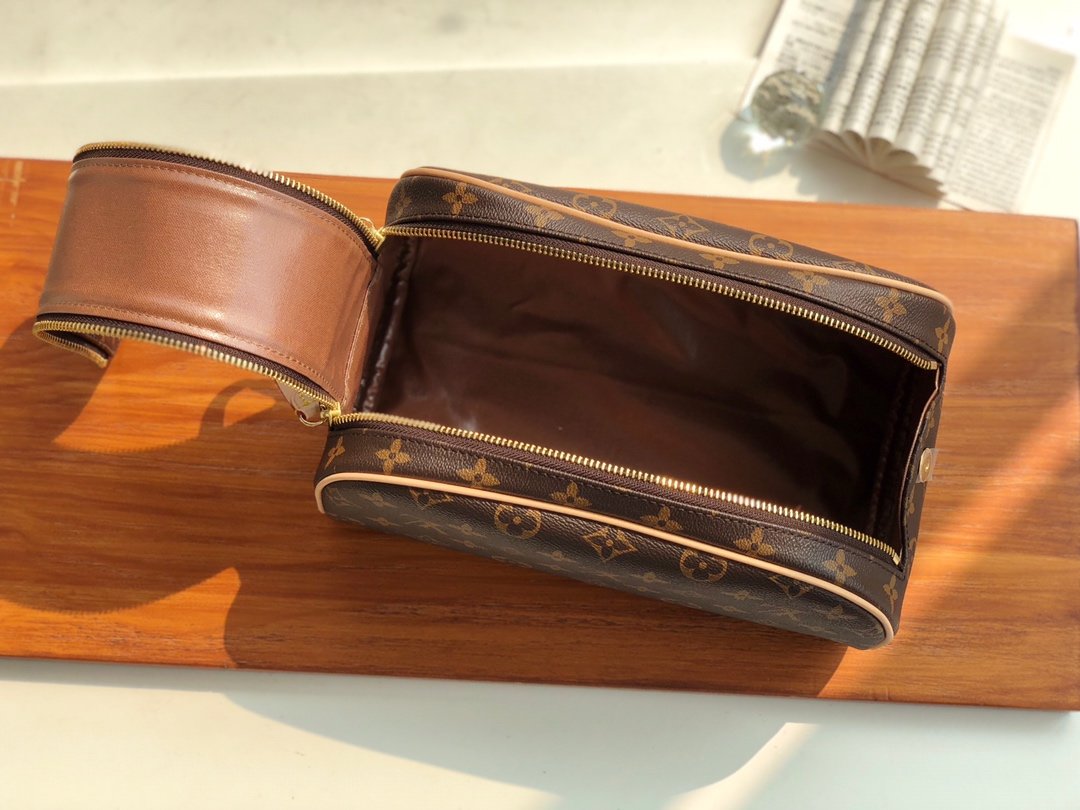 Elite Carryalls