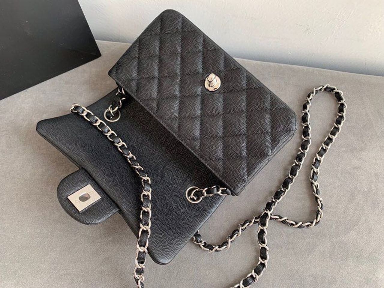 ChanelSmall Classic Handbag Rose Gold Toned Hardware Black For Women Bags, Shoulder and Crossbody Bags 7.8in/20cm A01113