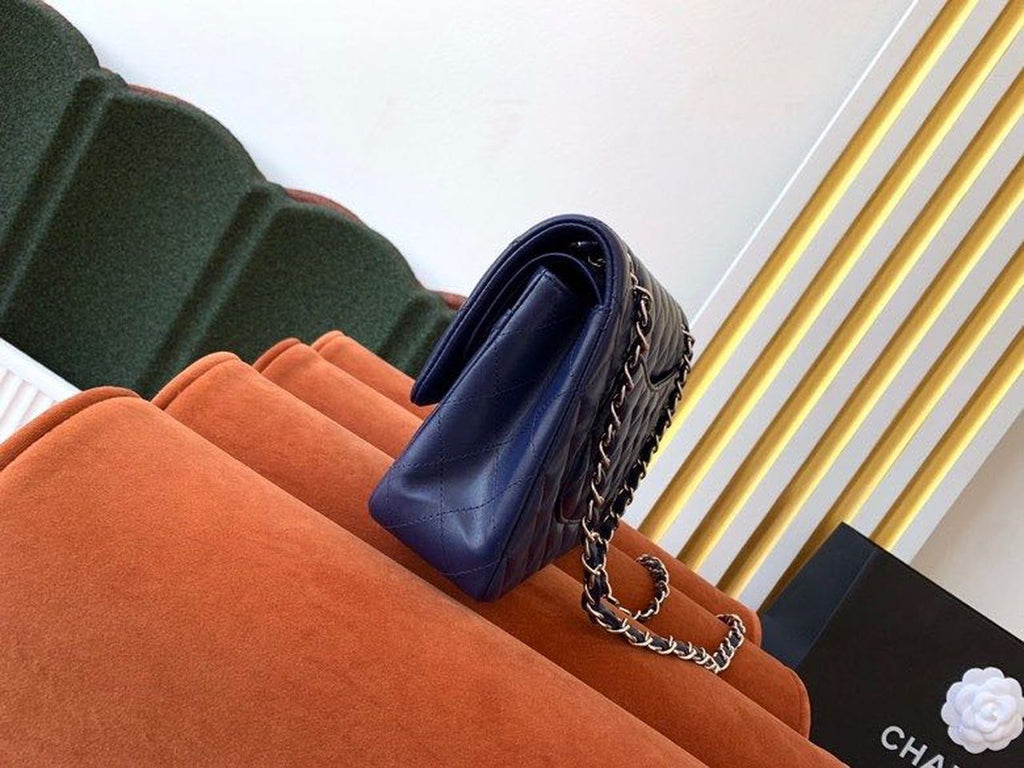 Chanel Classic Handbag Navy Blue For Women Bags, Shoulder And Crossbody Bags 10.2in/26cm A01112