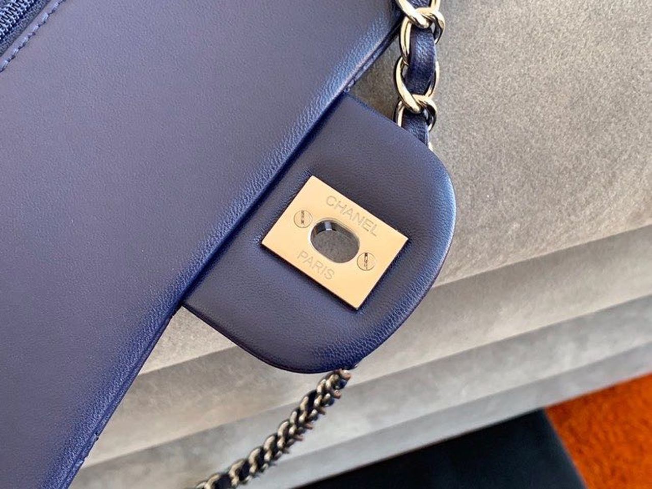 Chanel Classic Handbag Navy Blue For Women Bags, Shoulder And Crossbody Bags 10.2in/26cm A01112
