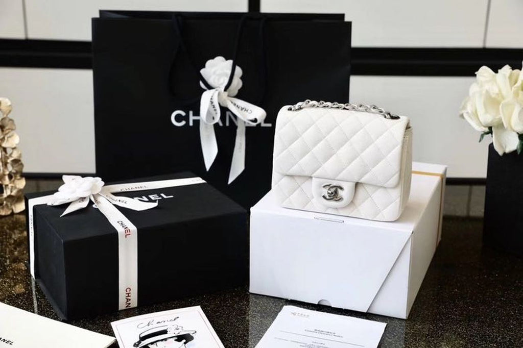 Chanel Classic Mini GlamIap Bag SiLouis Vuittoner Hardware White For Women 6.6in/17cm A35200