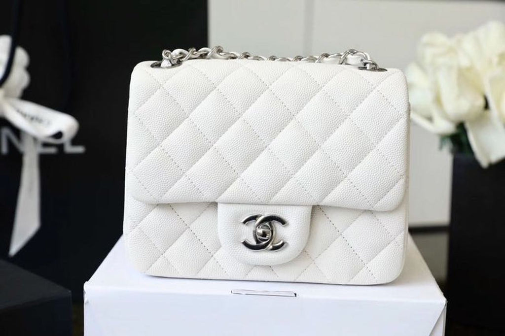 Chanel Classic Mini Flap Bag SiLouis Vuittoner Hardware White For Women 6.6in/17cm A35200