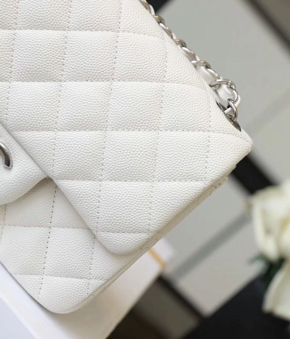 Chanel Classic Mini Flap Bag SiLouis Vuittoner Hardware White For Women 6.6in/17cm A35200