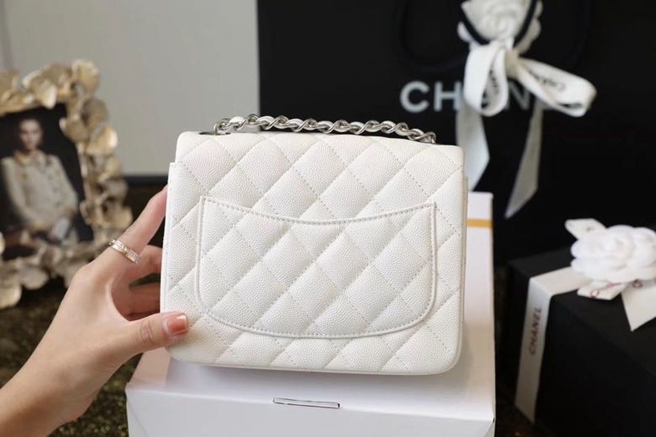 Chanel Classic Mini GlamIap Bag SiLouis Vuittoner Hardware White For Women 6.6in/17cm A35200