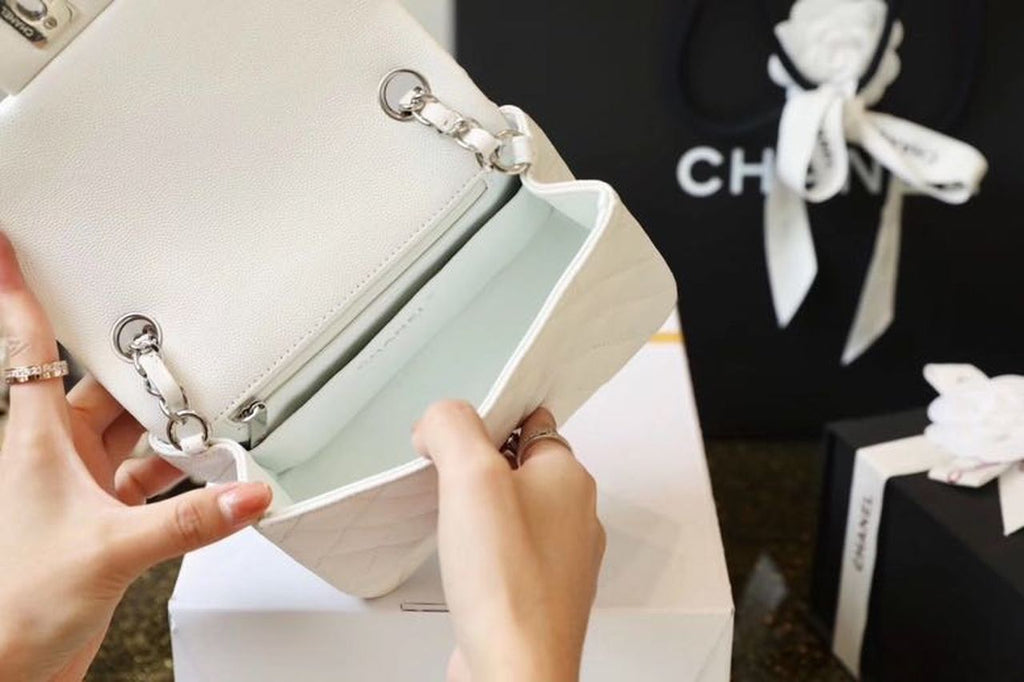 Chanel Classic Mini GlamIap Bag SiLouis Vuittoner Hardware White For Women 6.6in/17cm A35200