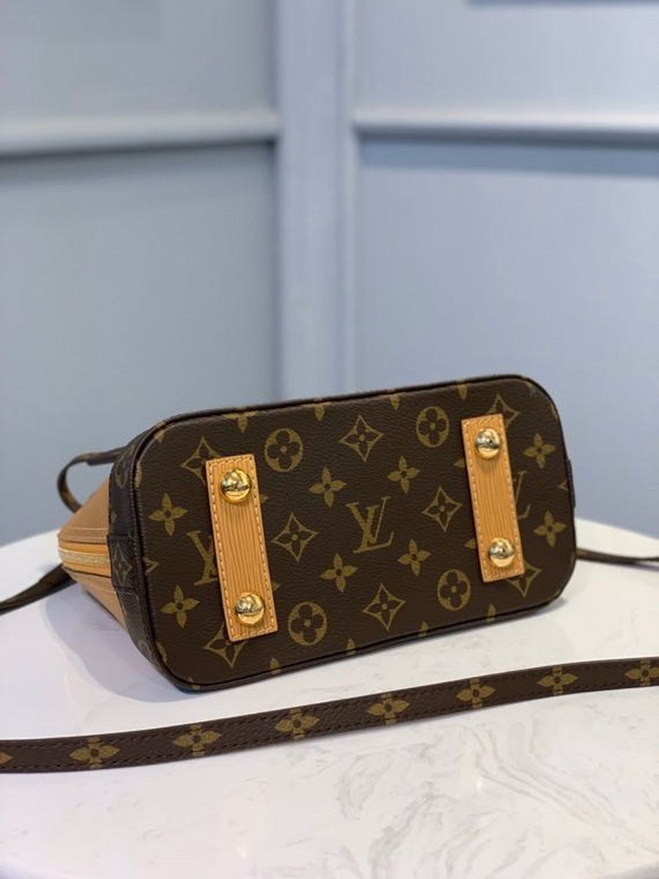 Louis Vuitton Alma Epi/Monogram Canvas Caramel For Women, WomenÃƒÂ¢Ã¢â€šÂ¬Ã¢â€žÂ¢s Handbags, Shoulder And Crossbody Bags 9.8in/25cm Louis Vuitton
