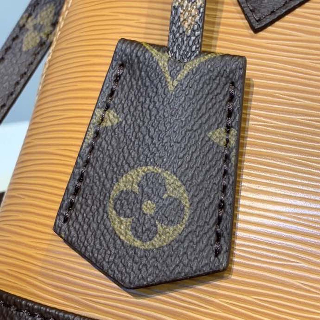Louis Vuitton Alma Epi/Monogram Canvas Caramel For Women, WomenÃƒÂ¢Ã¢â€šÂ¬Ã¢â€žÂ¢s Handbags, Shoulder And Crossbody Bags 9.8in/25cm Louis Vuitton